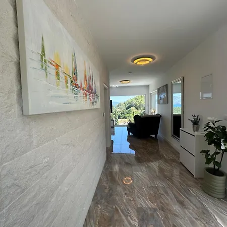 Ellara Penthouse *