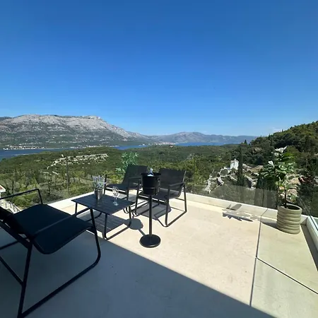 Ellara Penthouse Apartamento