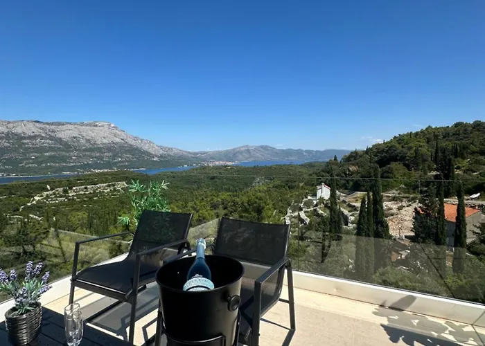 Ellara Penthouse Apartamento
