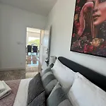 דירה Ellara Penthouse Zrnovo