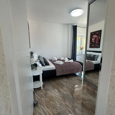 Ellara Penthouse *