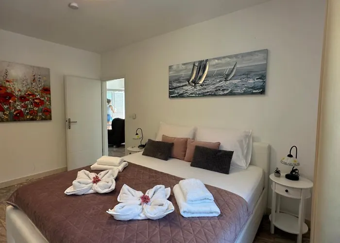 Ellara Penthouse Žrnovo