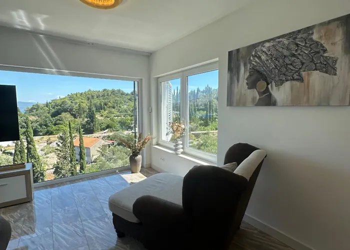 Apartman Ellara Penthouse *